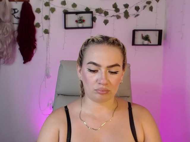 sweetfeeling30 live cam on BongaCams