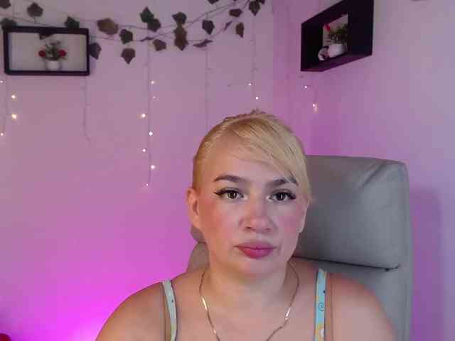 sweetfeeling30 webcam