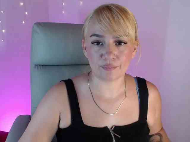 sweetfeeling30 webcam
