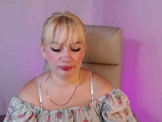 sweetfeeling30 webcam