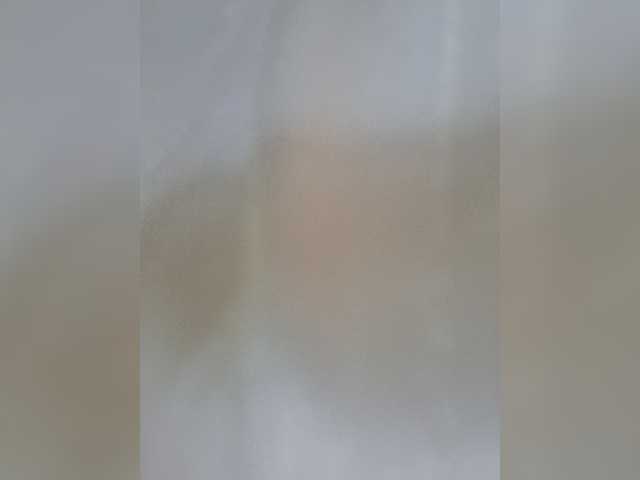Kira19991999 live cam on BongaCams