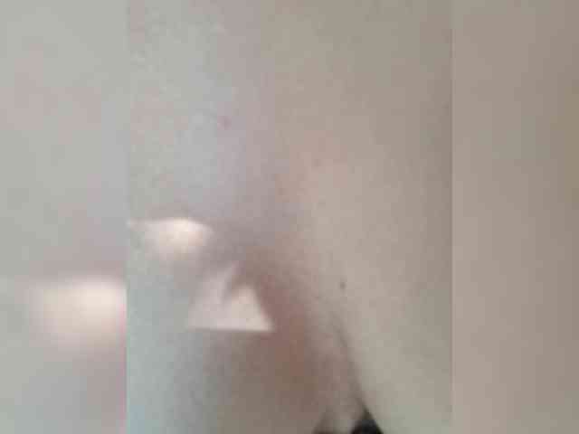 Kira19991999 Live Webcam on BongaCams