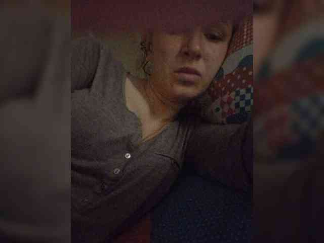 Kira19991999 webcam