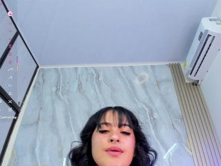SalomeeHillss