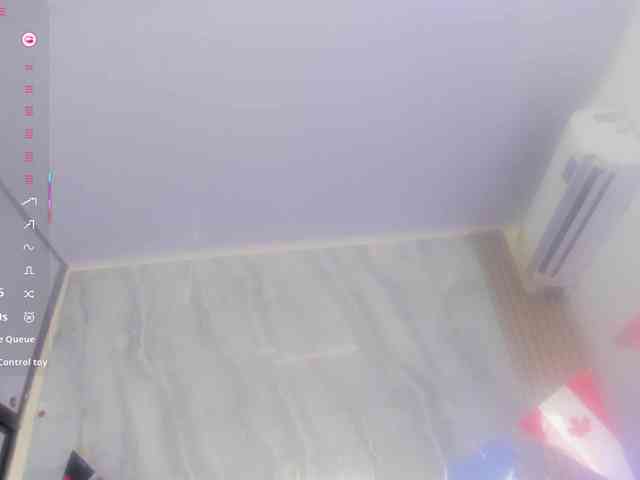 SalomeeHillss webcam