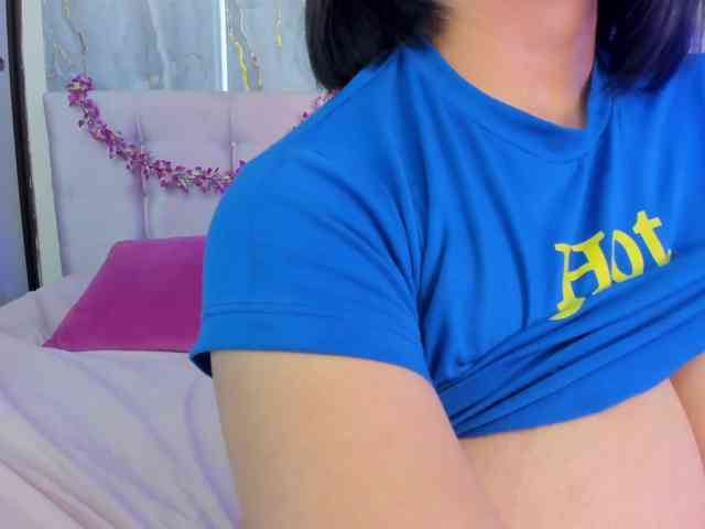 salomehillss- Live Webcam on BongaCams