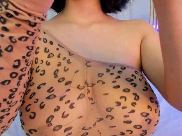 SalomeeHillss webcam