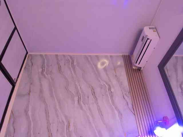 SalomeeHillss webcam