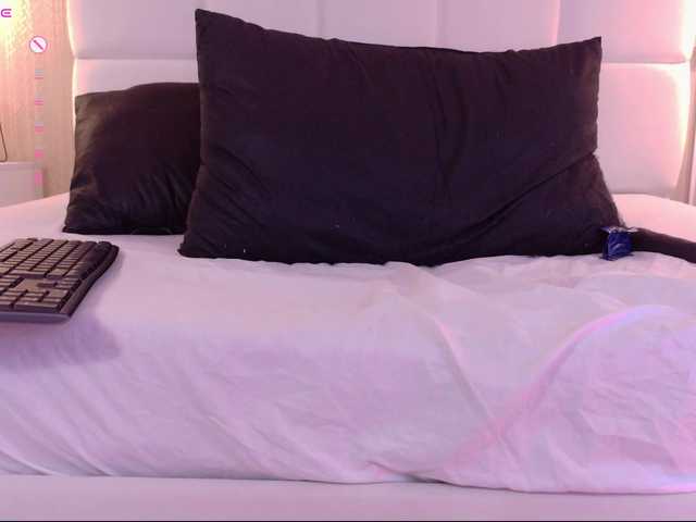 sheylawood live cam on BongaCams