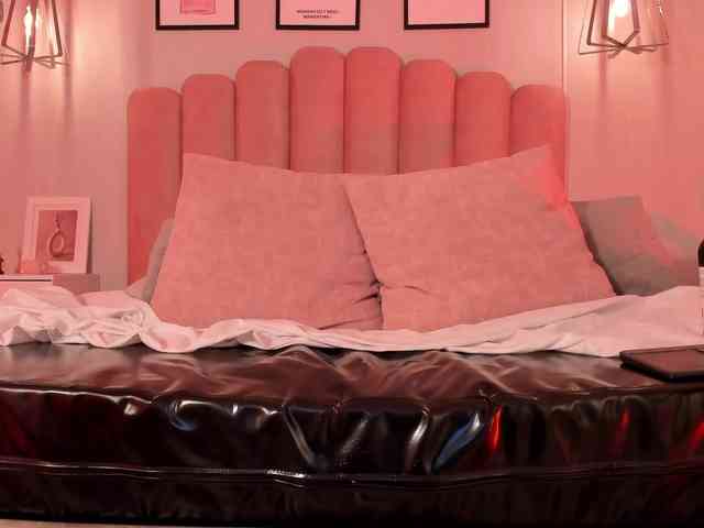 sheylawood webcam