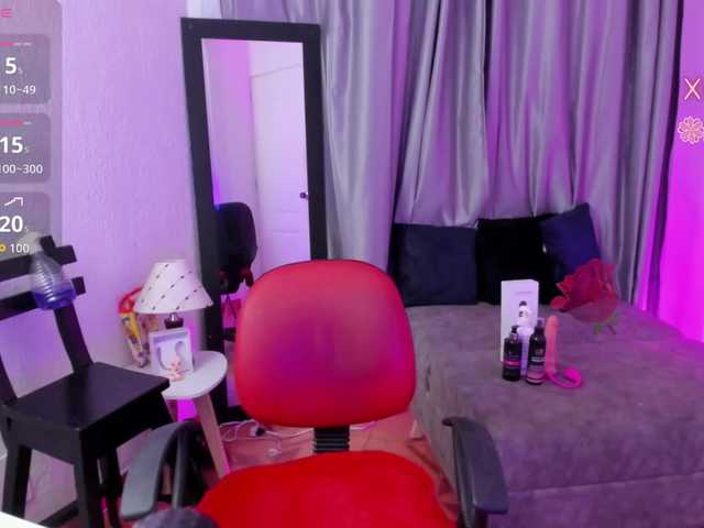 TinaJons live cam on BongaCams
