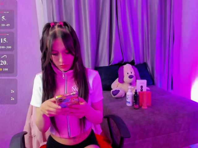 TinaJons live cam on BongaCams