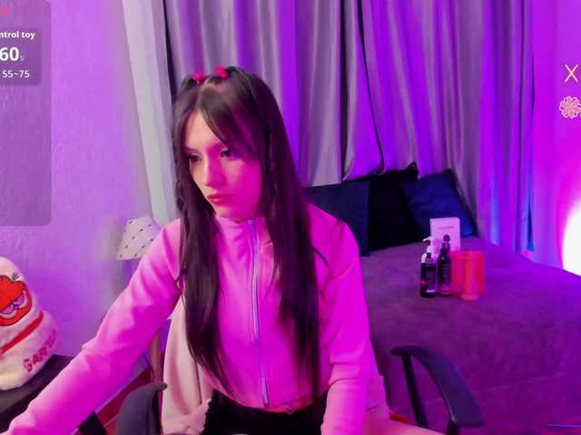 TinaJons live cam on BongaCams