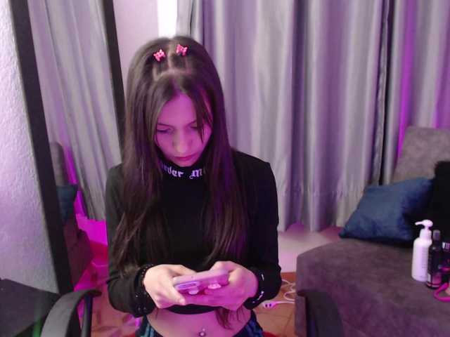 TinaJons's BongaCams show and profile