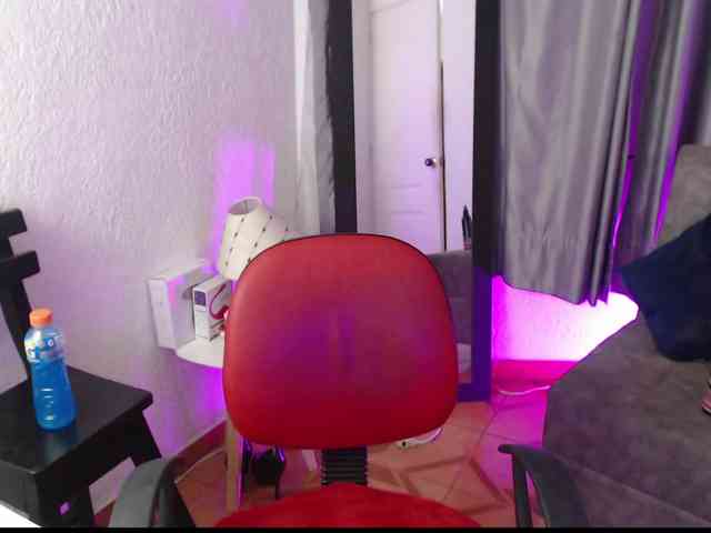 TinaJons webcam