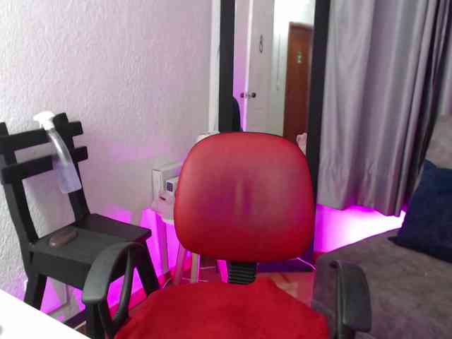 TinaJons webcam