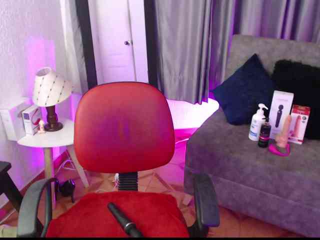 TinaJons webcam