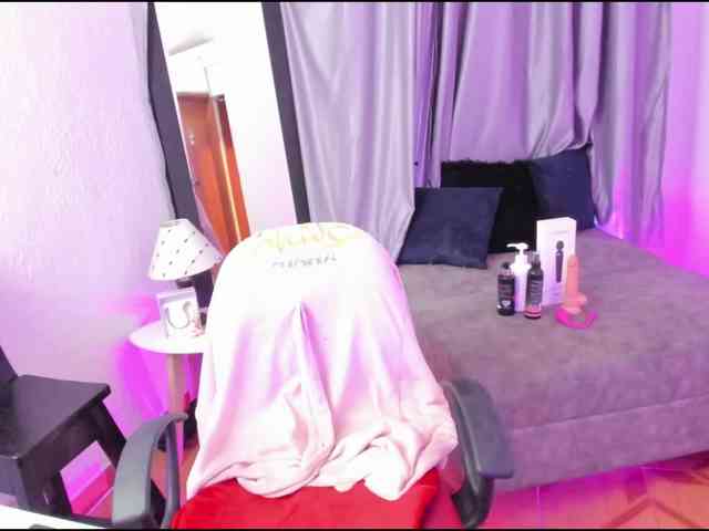 TinaJons webcam