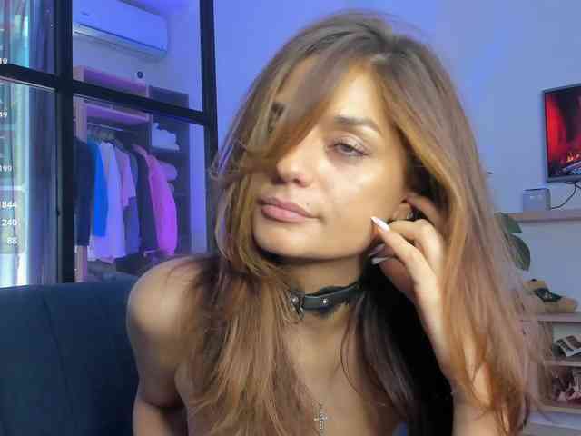 Iloveyou111 webcam