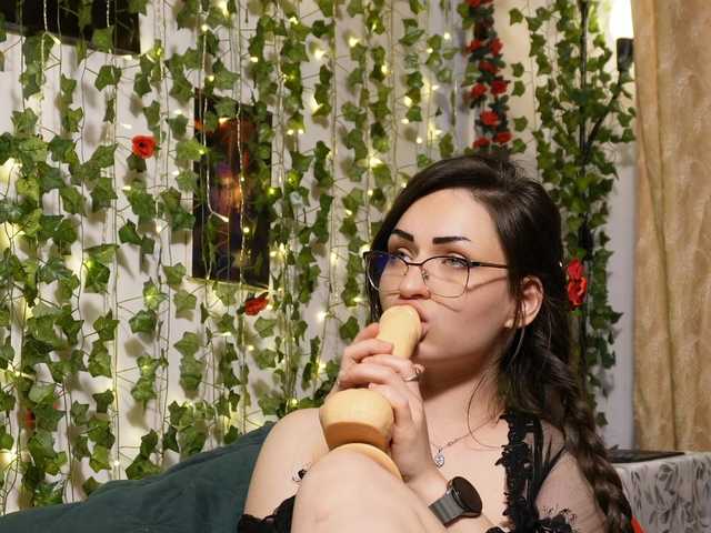 NaughtYHomemadE