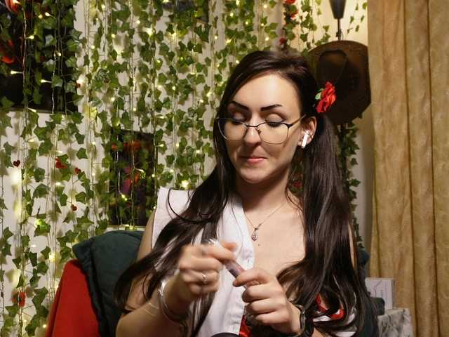 NaughtYHomemadE live cam on BongaCams