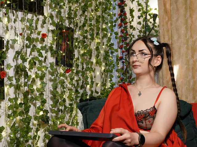 NaughtYHomemadE live cam on BongaCams