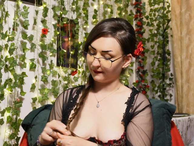 NaughtYHomemadE live webcam show