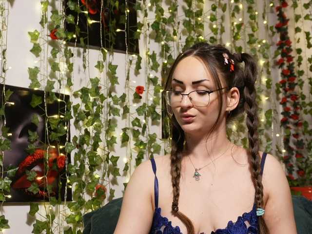 NaughtYHomemadE live cam on BongaCams