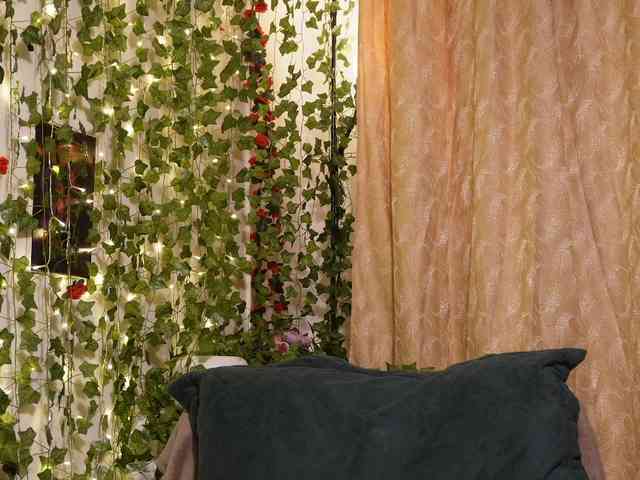 NaughtYHomemadE webcam