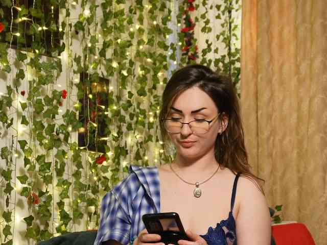 NaughtYHomemadE webcam