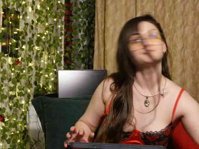 NaughtYHomemadE webcam