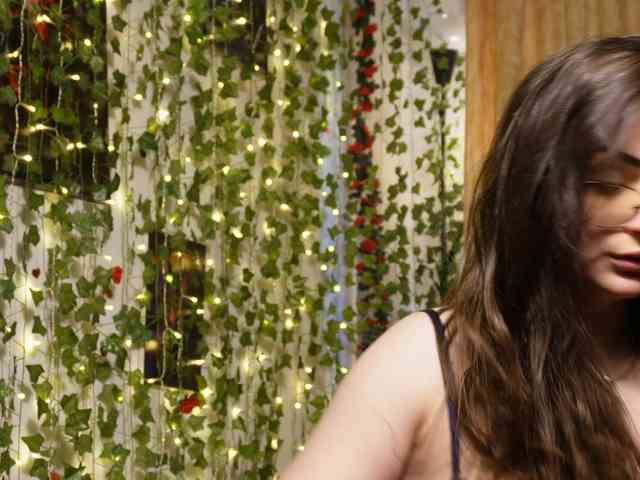 NaughtYHomemadE webcam