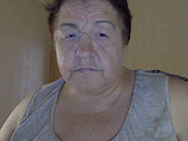 Alinahott1 live cam on BongaCams