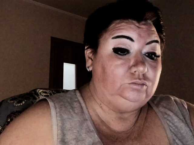 Alinahott1