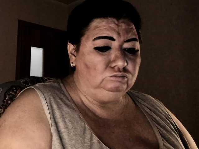 Alinahott1