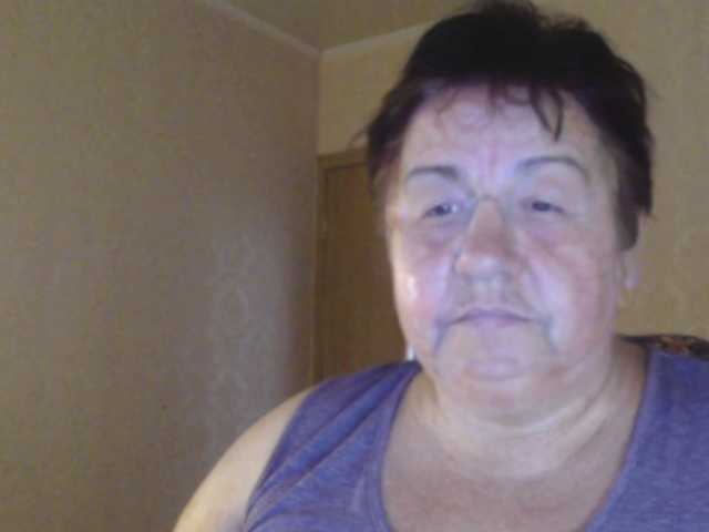 Alinahott1