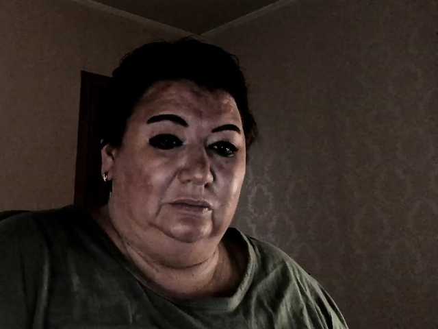 Alinahott1