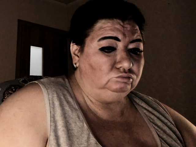 Alinahott1