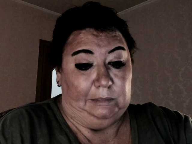 Alinahott1