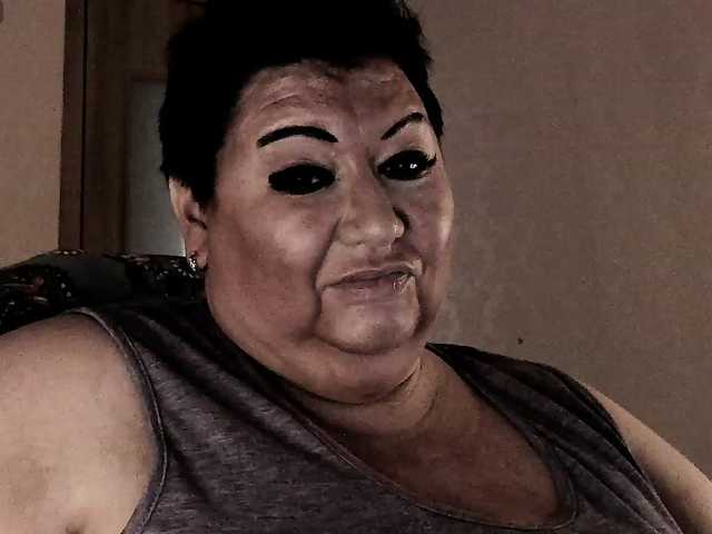 Alinahott1