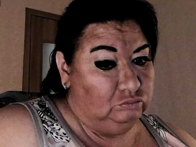 Alinahott1