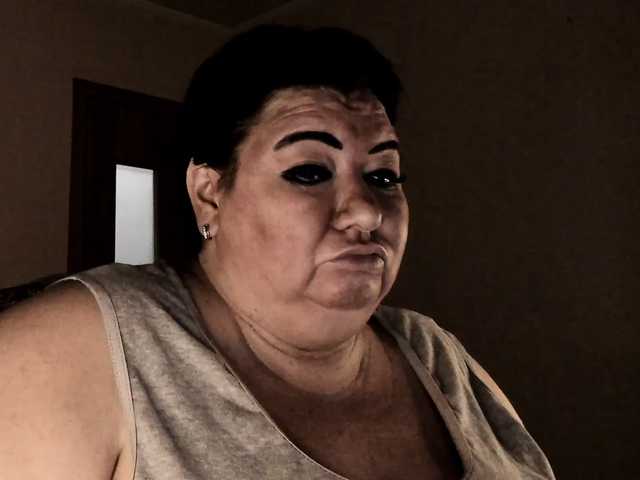 Alinahott1