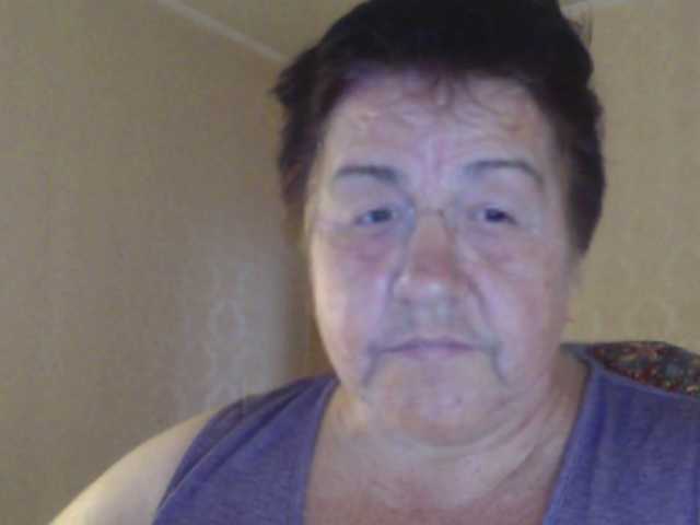 Alinahott1