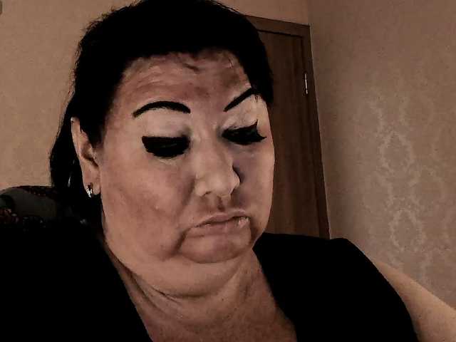 Alinahott1