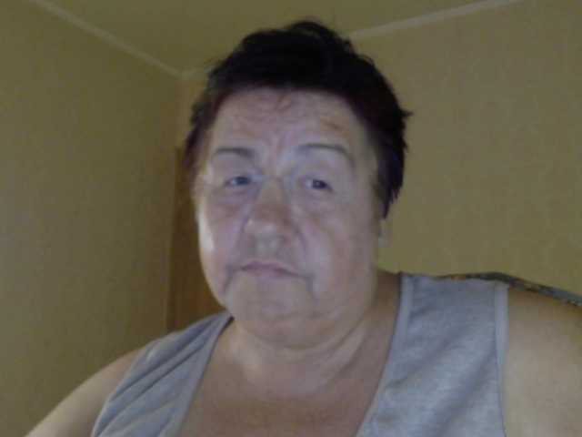 Alinahott1 live cam on BongaCams