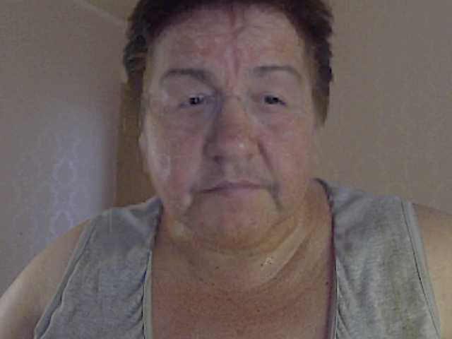 Alinahott1 live webcam show