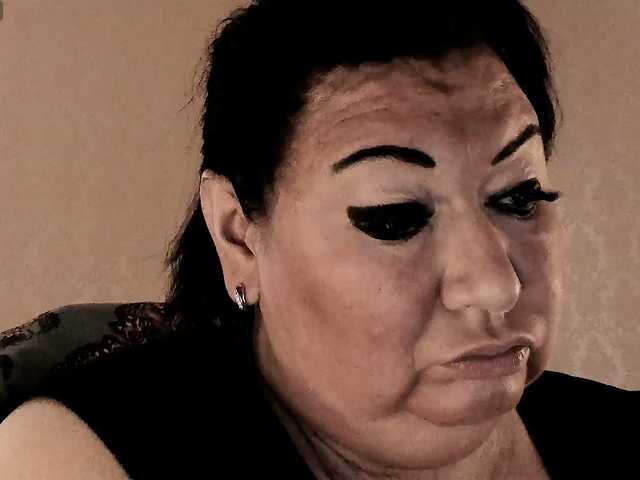 Alinahott1