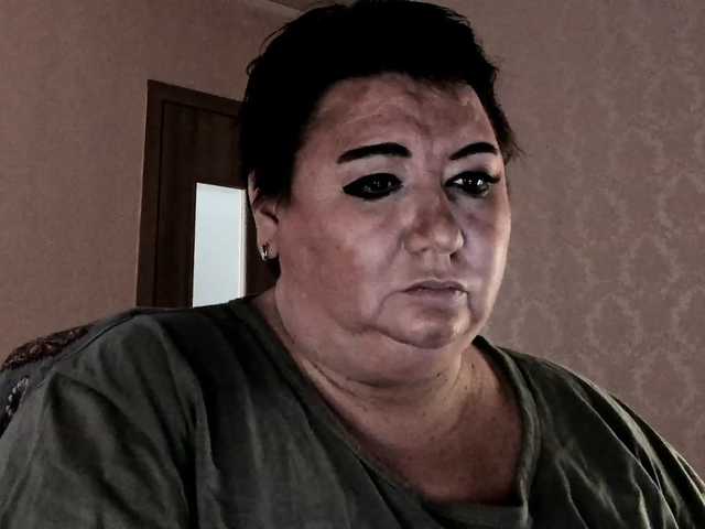 Alinahott1