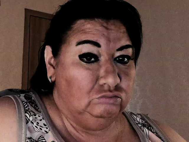 Alinahott1
