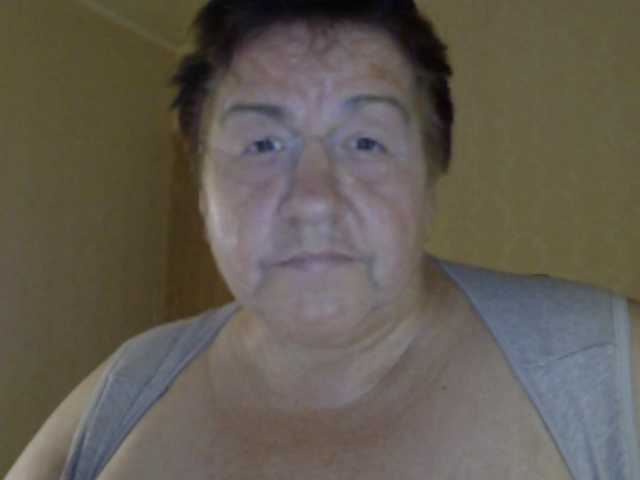 Alinahott1 live cam on BongaCams